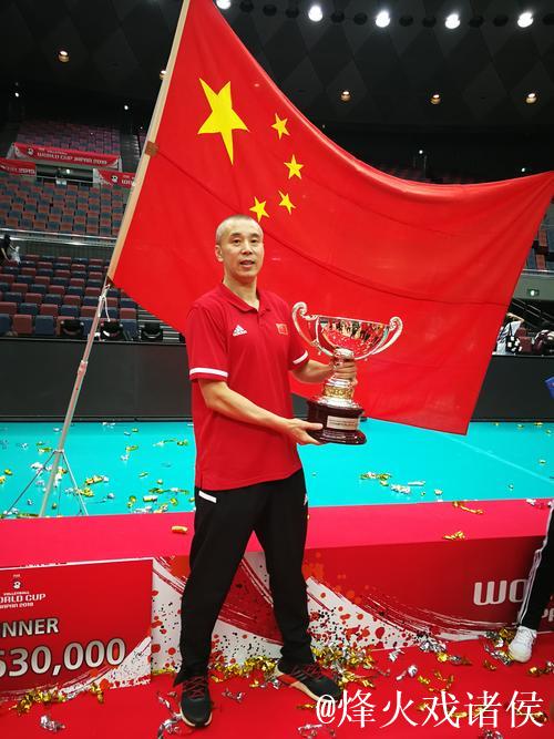 无人喝彩的中国奥运冠军:夺金时教练离场,独自庆祝荣光 无人喝彩的中国奥运冠军:夺金时教练离场,独自庆祝荣光