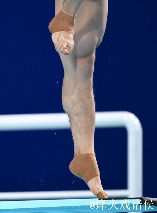 全运会男子3米板跳水决赛 王宗源霸气摘金 全运会男子3米板跳水决赛 王宗源霸气摘金