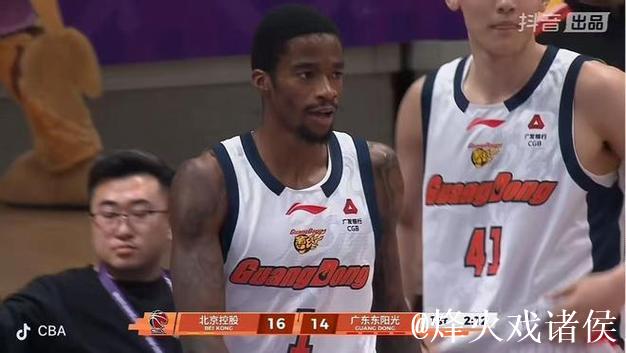 萨姆纳38+9+5力压萨林杰27+10+6,广东惊险击败北控 萨姆纳38+9+5力压萨林杰27+10+6,广东惊险击败北控